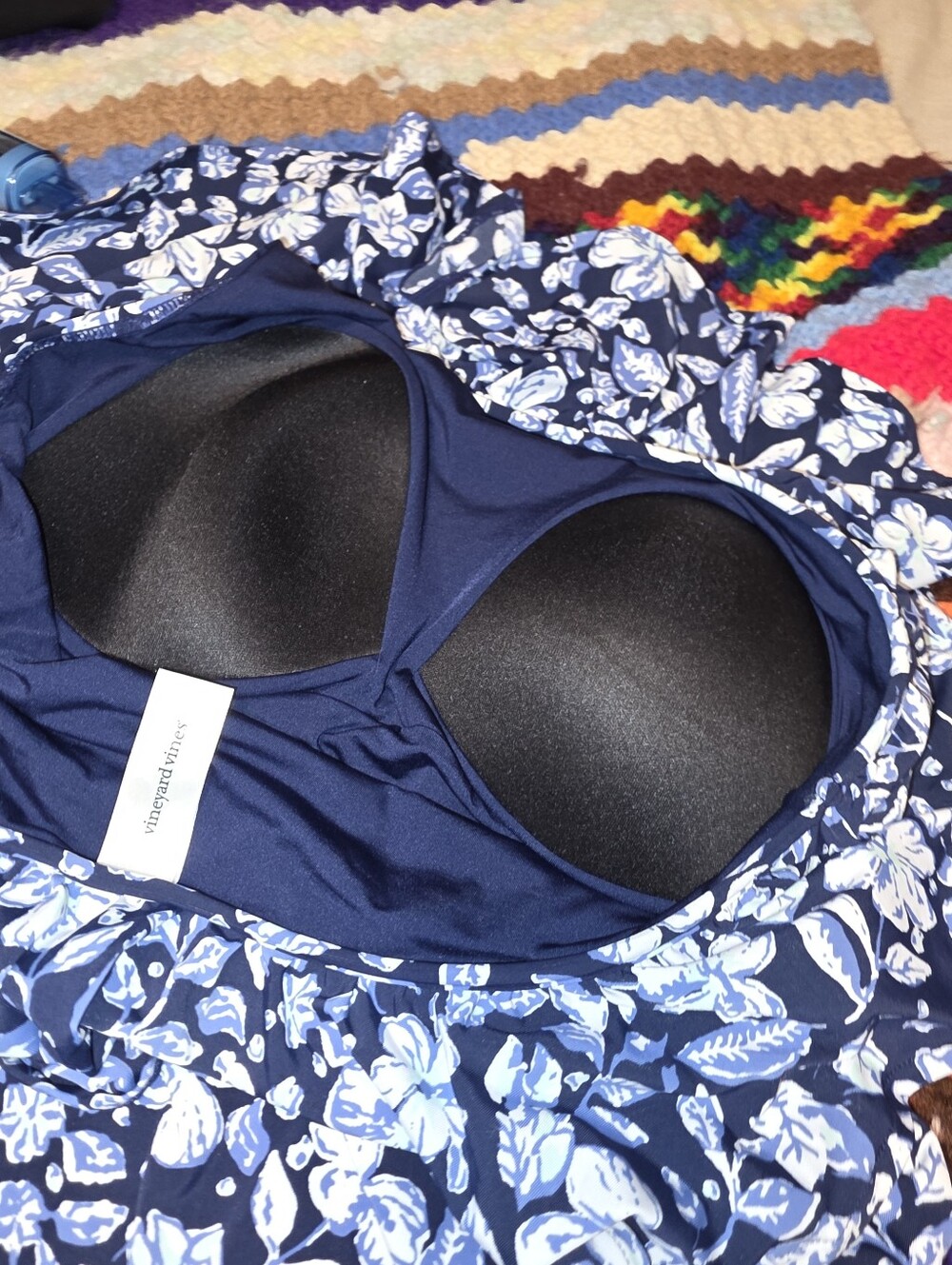 Vineyard Vines Womens Navy & White Floral One-Shoulder Swimsuit Sz S - Picture 5 of 7